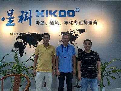 澳洲客戶參觀星科環(huán)?？照{(diào)